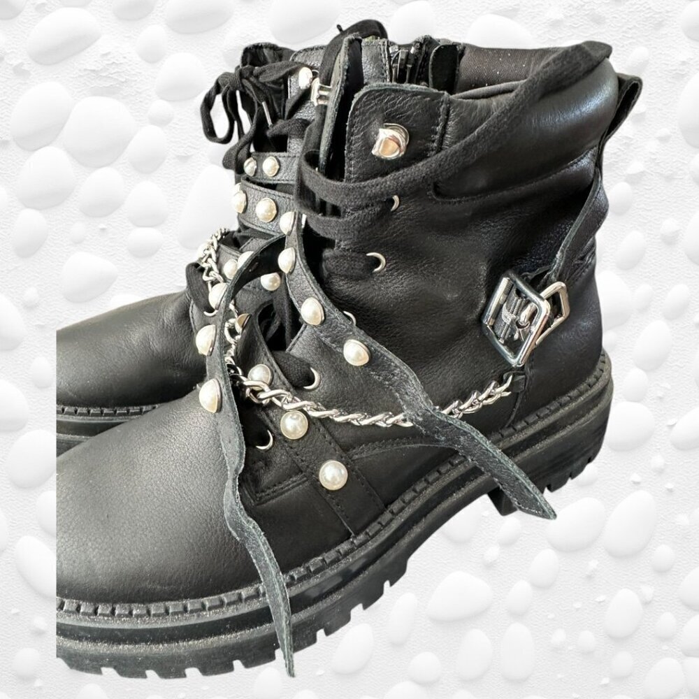 Design Lab Pearl/Chain Boots Size 8 NWT original box - Picture 6 of 13